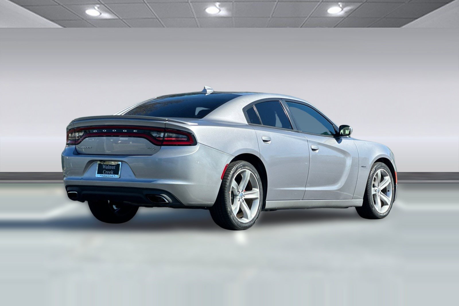 Used 2016 Dodge Charger R/T image 9