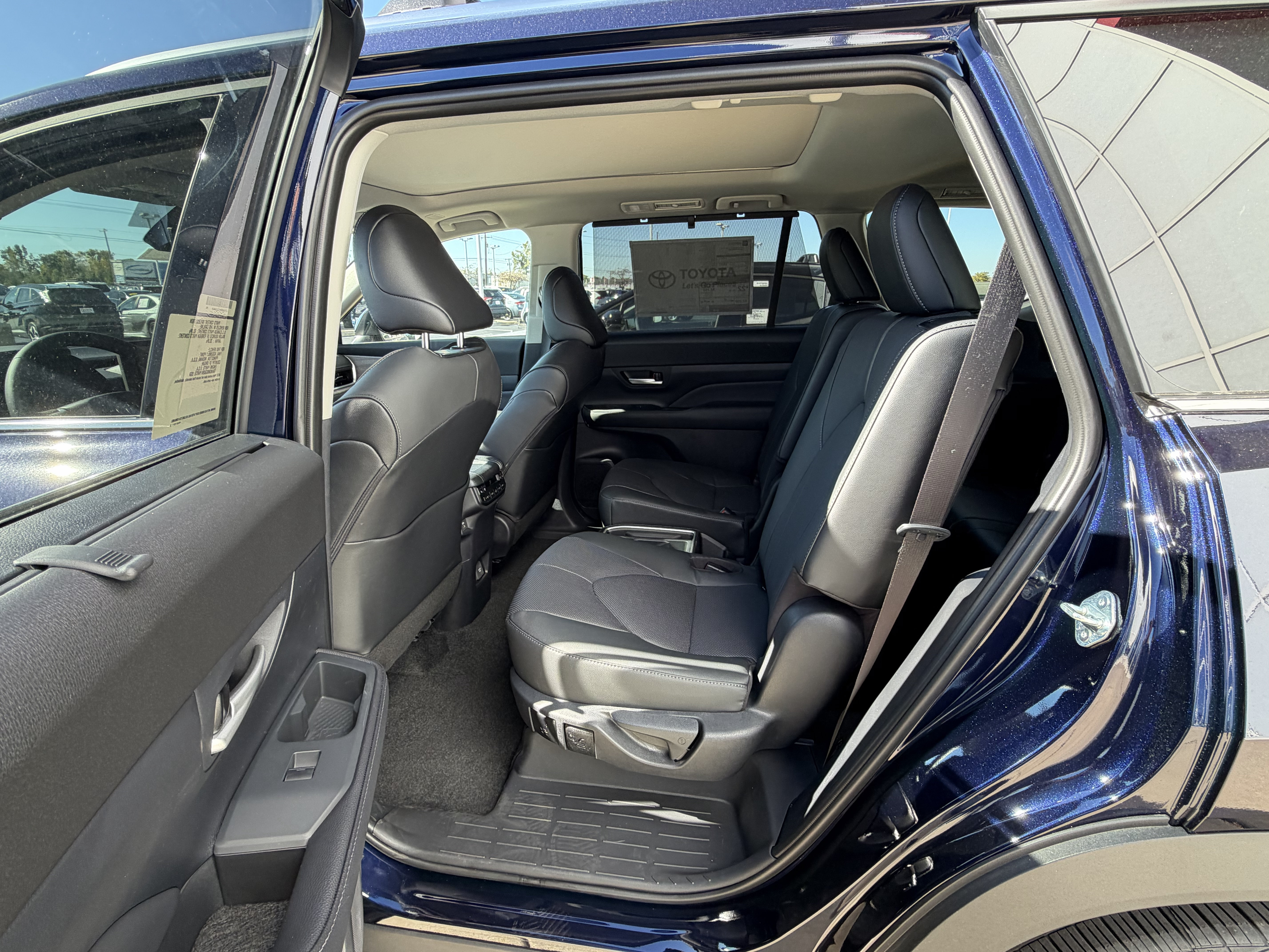 New 2026 Toyota Grand Highlander AWD image 9