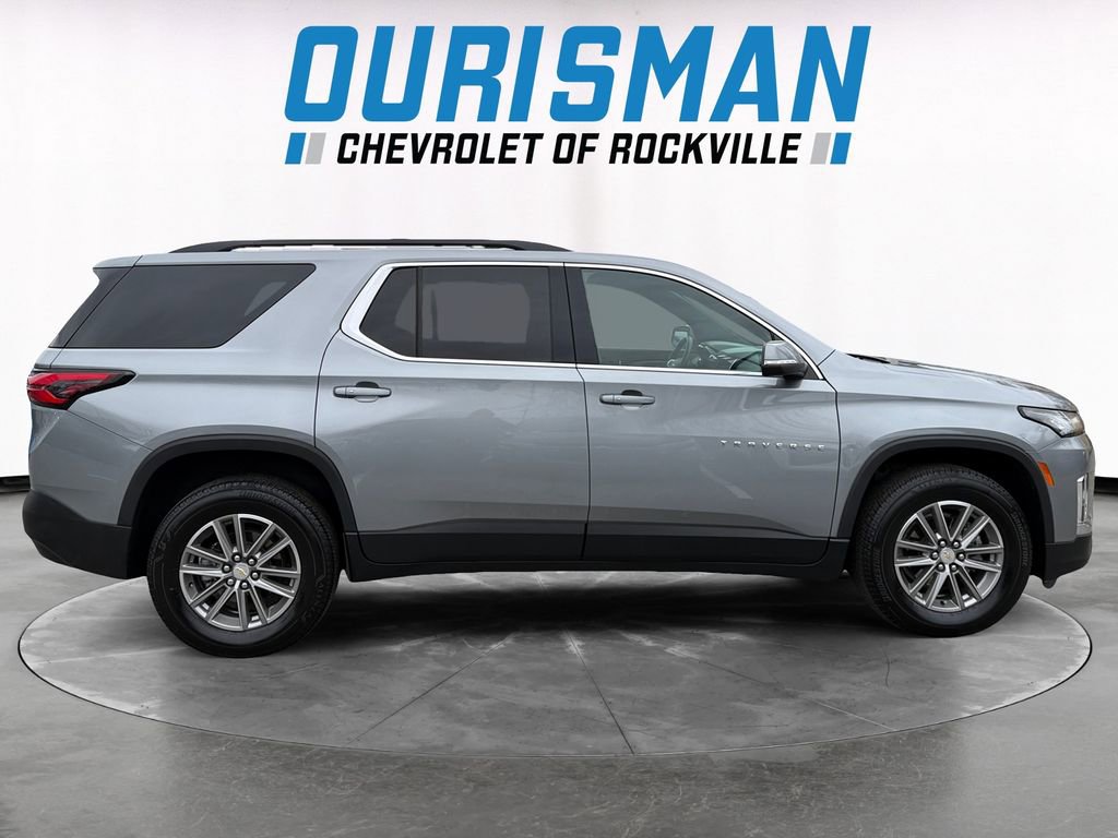 Used 2024 Chevrolet Traverse LT image 7