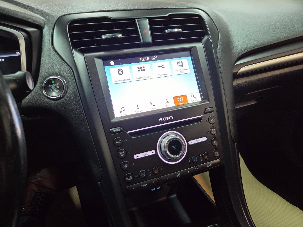 Used 2019 Ford Fusion Titanium FWD image 19