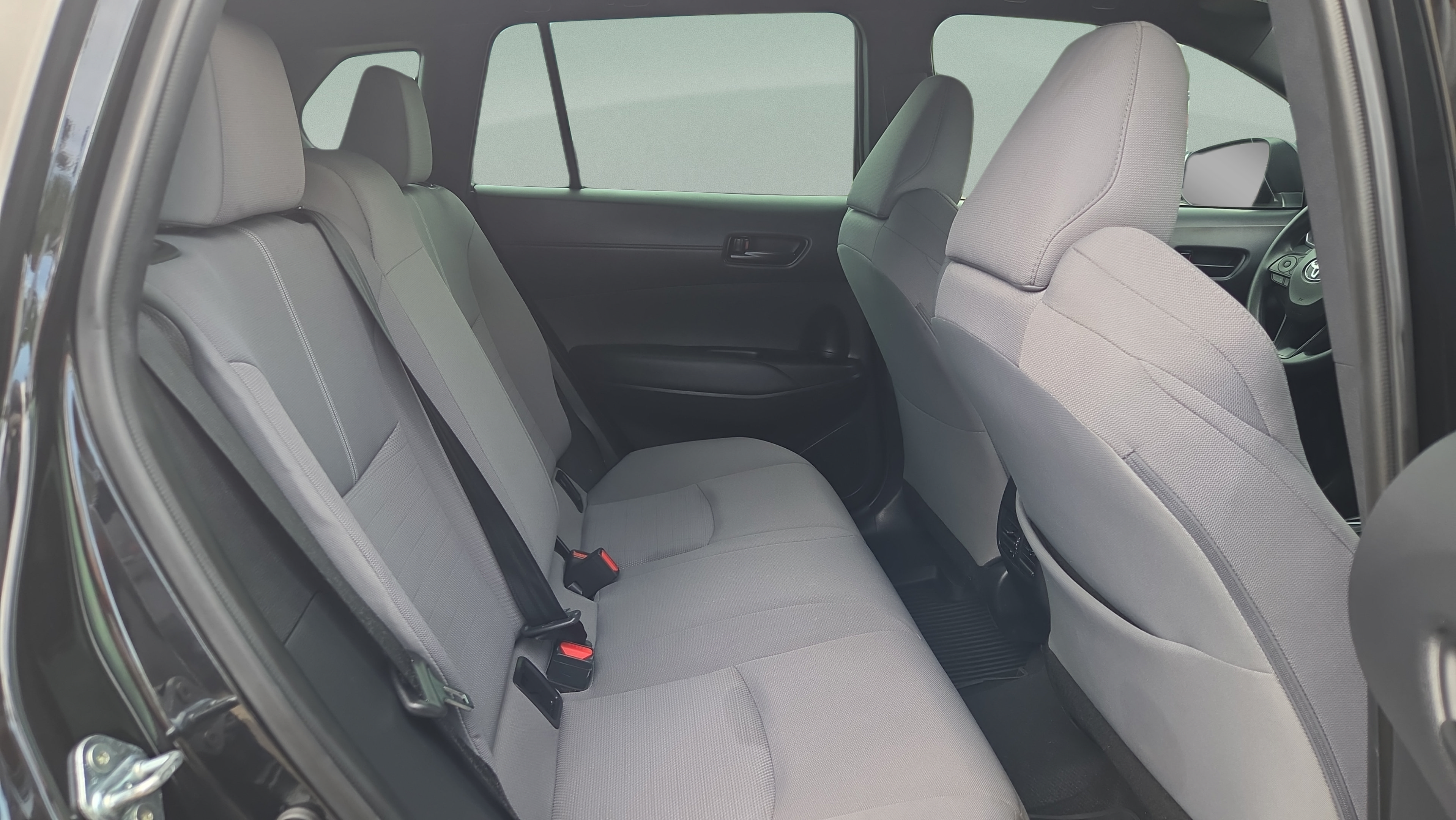 Used 2024 Toyota Corolla Cross AWD Hybrid image 18