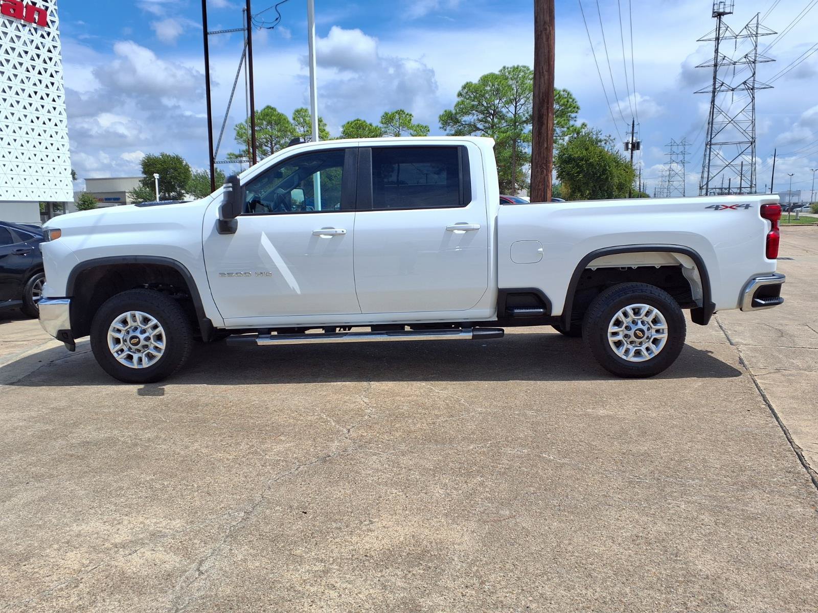 Used 2025 Chevrolet Silverado 2500 LT w/ Convenience Package AWD/4WD image 25