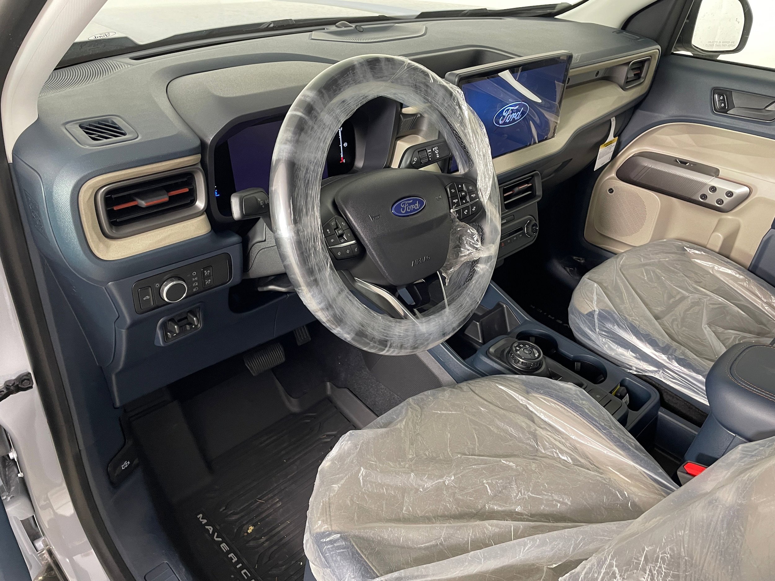 New 2026 Ford Maverick Lariat AWD/4WD image 3