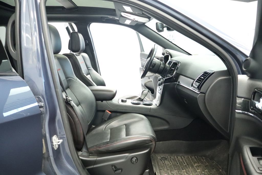 Used 2021 Jeep Grand Cherokee Trailhawk w/ Trailhawk Luxury Group image 34