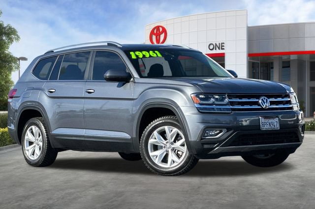 Used 2018 Volkswagen Atlas SEL AWD/4WD image 2