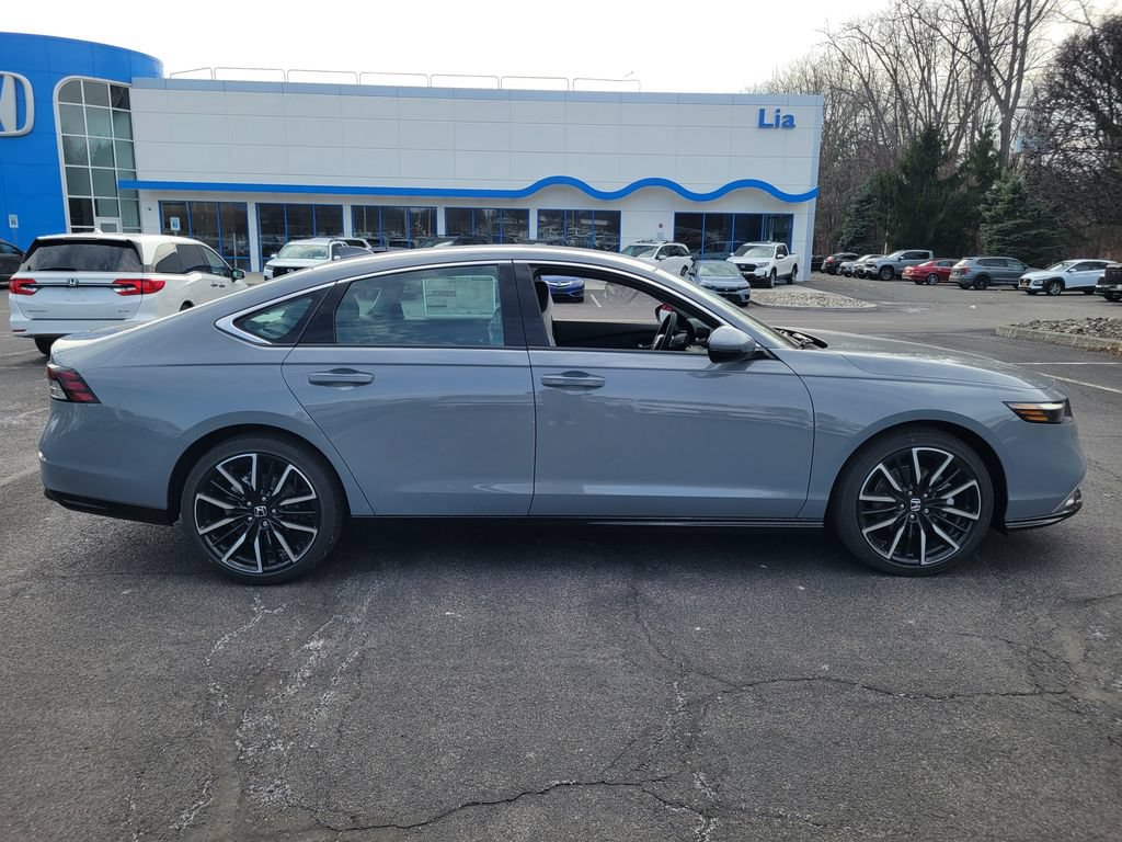 New 2026 Honda Accord Touring image 2
