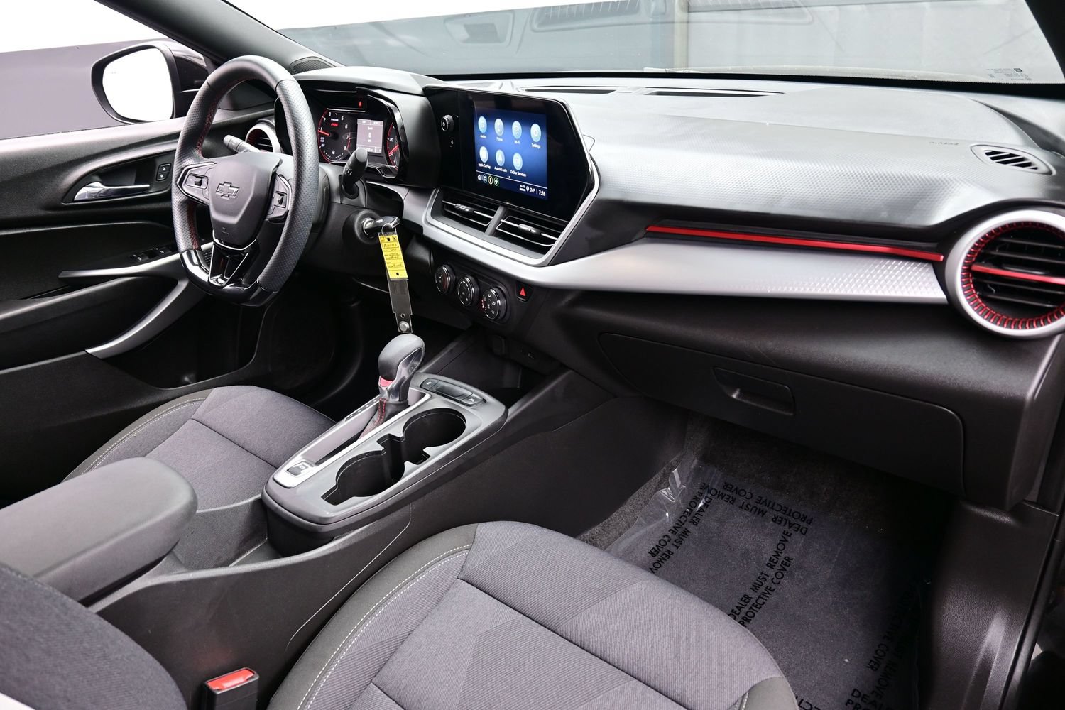 Used 2024 Chevrolet Trax RS w/ Driver Confidence Package FWD image 18