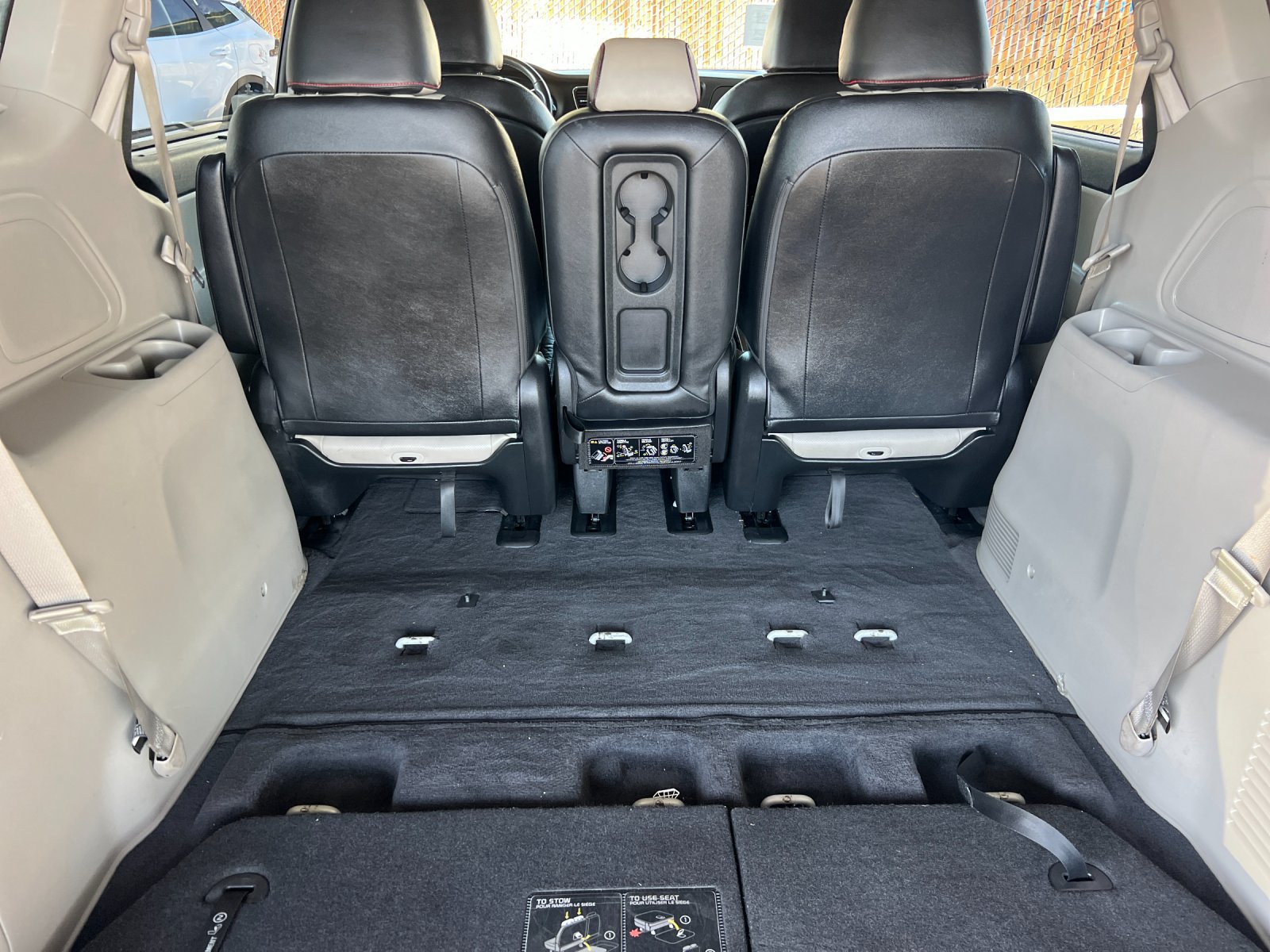 Used 2019 Kia Sedona EX FWD image 15