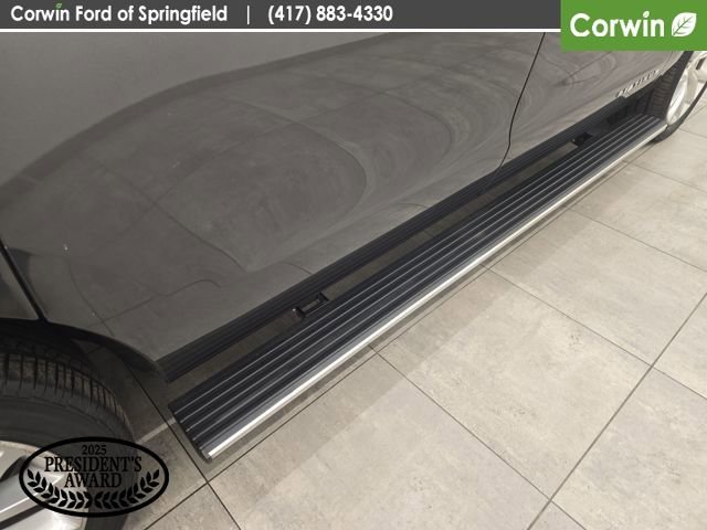 Used 2018 Ford Expedition Max Platinum image 17