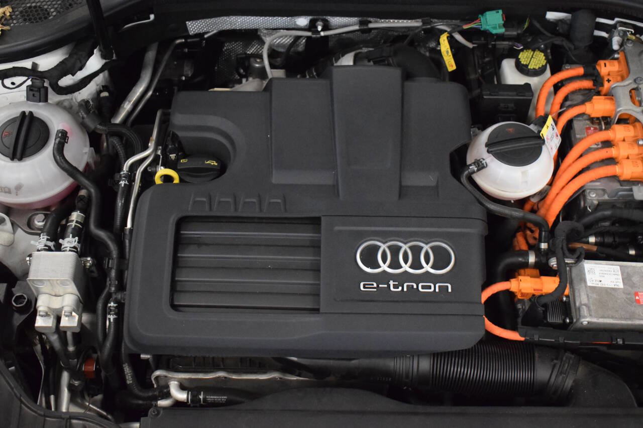 Used 2017 Audi A3 e-tron Premium image 60