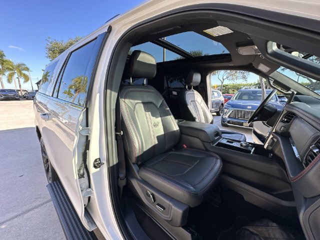 Used 2023 Ford Expedition Max Limited RWD image 31