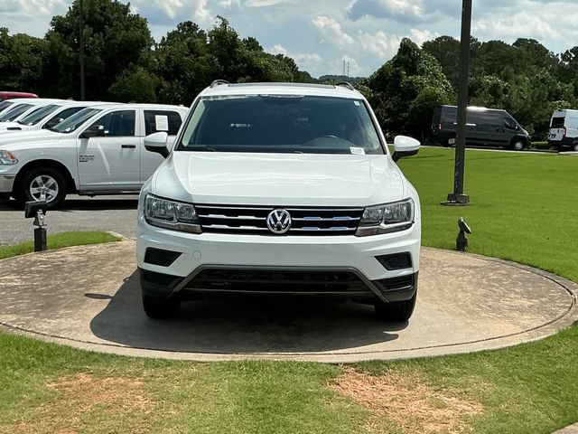 Used 2019 Volkswagen Tiguan SE w/ Panoramic Sunroof Package FWD image 2