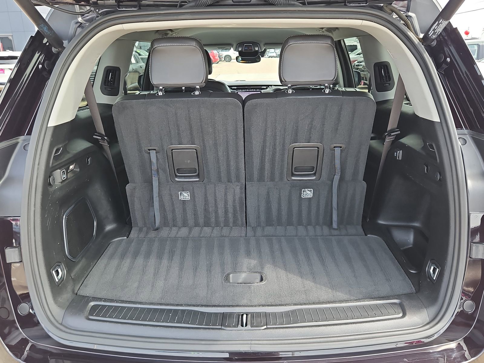 Used 2022 Jeep Grand Cherokee L Limited AWD/4WD image 11