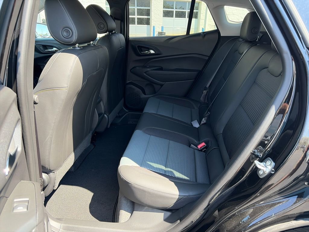 New 2026 Chevrolet Trax LT w/ Driver Confidence Package FWD image 22
