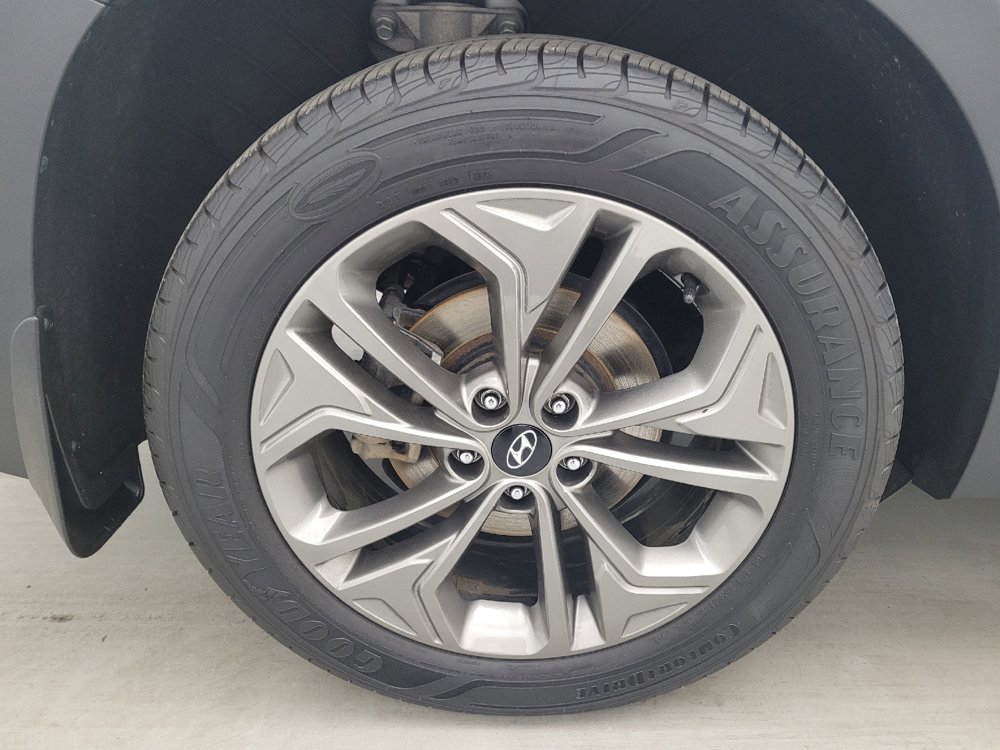 Used 2019 Hyundai Santa Fe AWD image 31