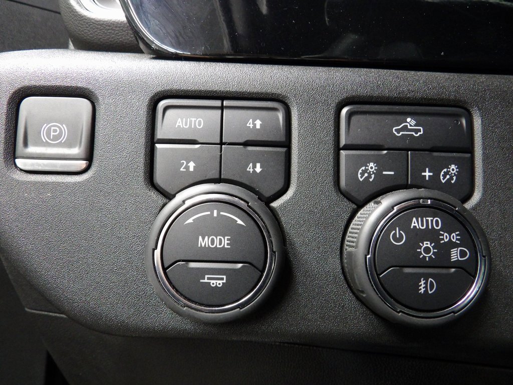 Used 2024 Chevrolet Silverado 1500 RST image 40