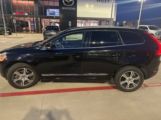 Used 2015 Volvo XC60 T6 Platinum image 6