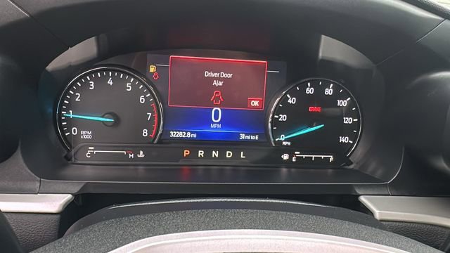 Used 2023 Ford Explorer XLT AWD/4WD image 17