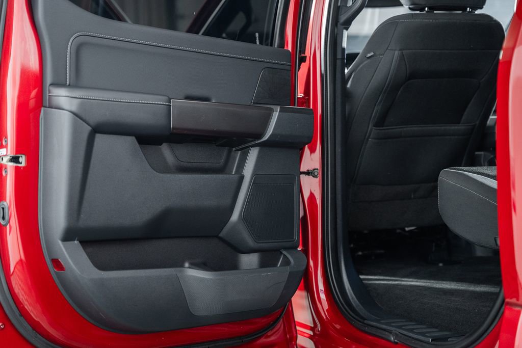 Certified 2021 Ford F150 XLT w/ Equipment Group 302A High image 39