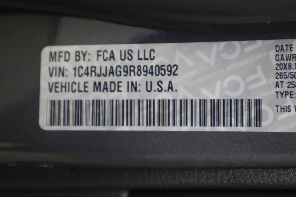 Used 2024 Jeep Grand Cherokee L Altitude RWD image 39