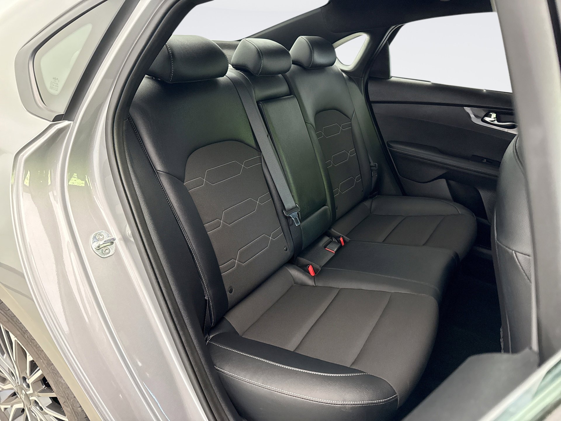 Used 2024 Kia Forte GT-Line image 18
