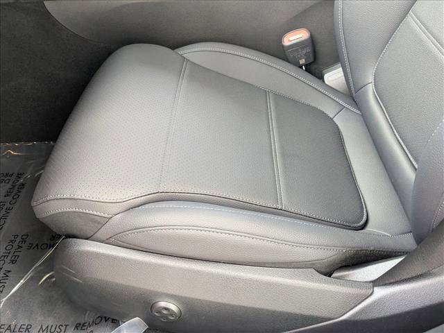 New 2025 Mercedes-Benz C 300 Sedan image 4