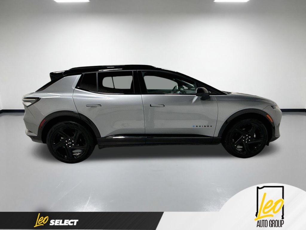 Used 2026 Chevrolet Equinox EV RS w/ Convenience Package II FWD image 6