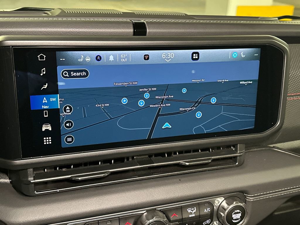 Used 2025 Jeep Wrangler Rubicon w/ Safety Group image 23