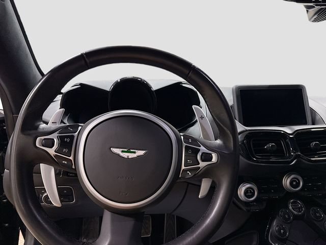 Used 2020 Aston Martin V8 Vantage Coupe image 13