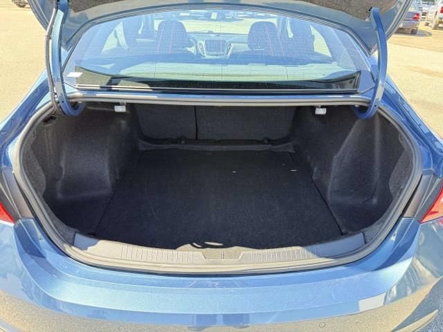 Used 2025 Chevrolet Malibu LT FWD image 8