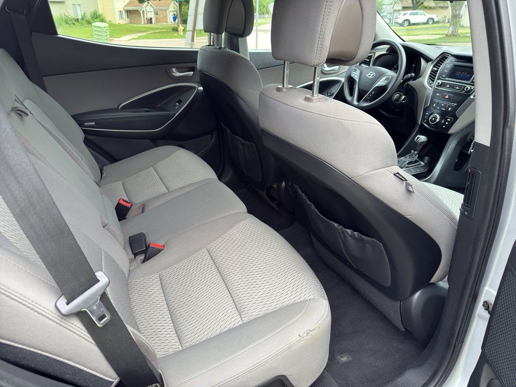 Used 2017 Hyundai Santa Fe Sport FWD image 16