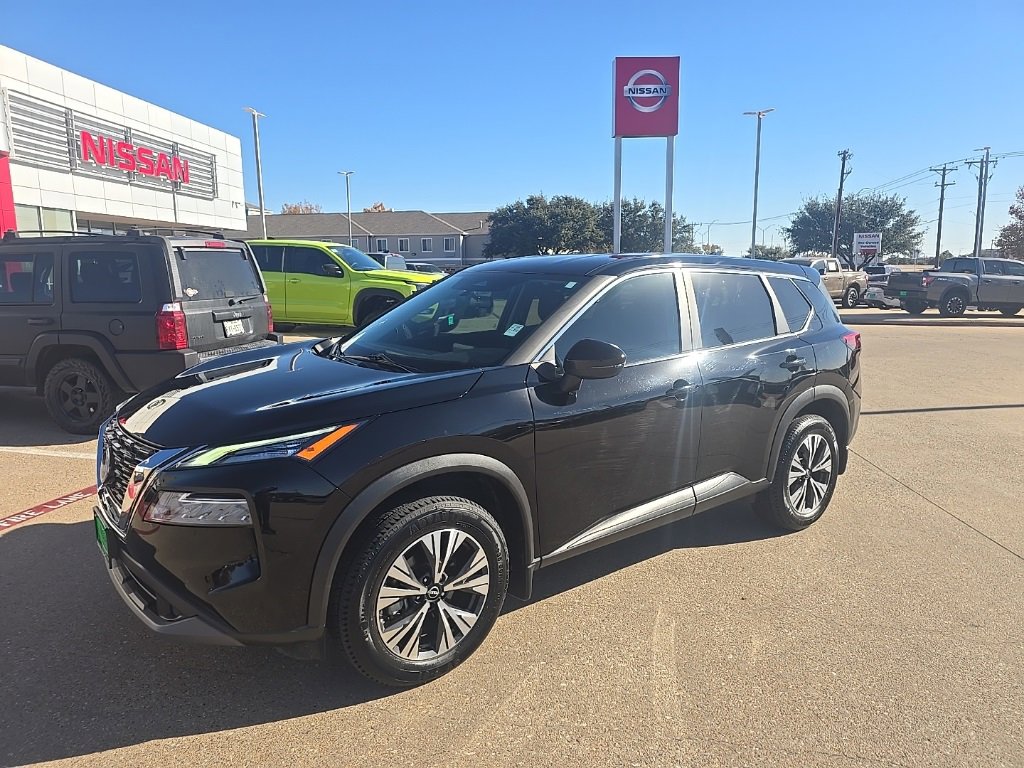 Used 2023 Nissan Rogue SV