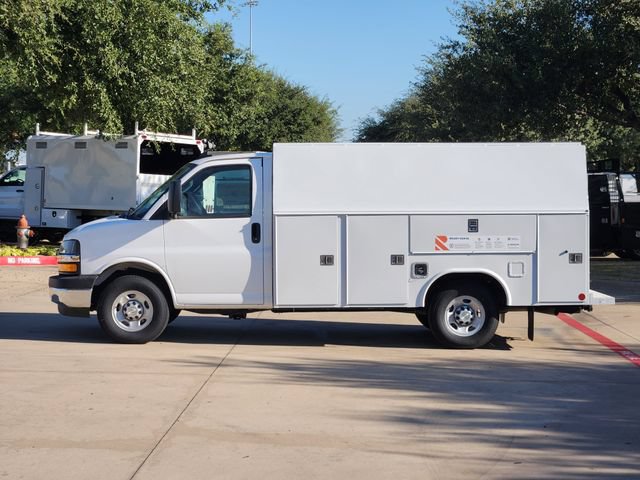 New 2025 Chevrolet Express 3500 w/ Power Convenience Package RWD image 11
