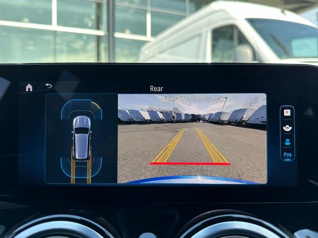 Used 2024 Mercedes-Benz GLB 250 4MATIC image 21