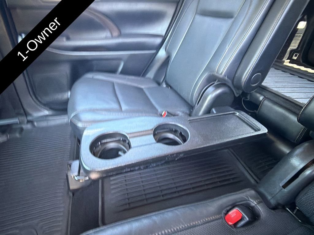 Used 2018 Toyota Highlander Limited FWD image 15
