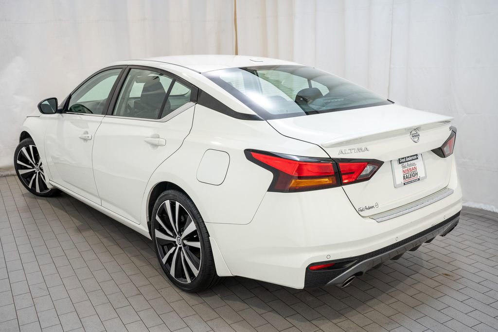 Certified 2021 Nissan Altima 2.5 SR image 3