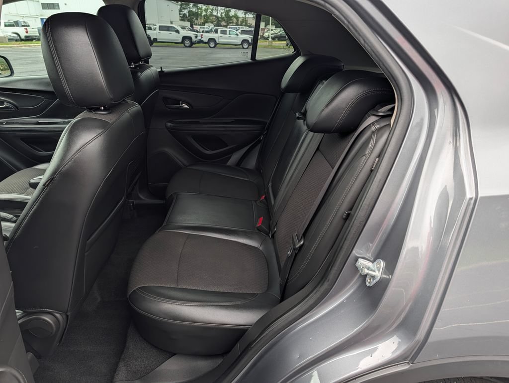 Used 2020 Buick Encore Preferred FWD image 17