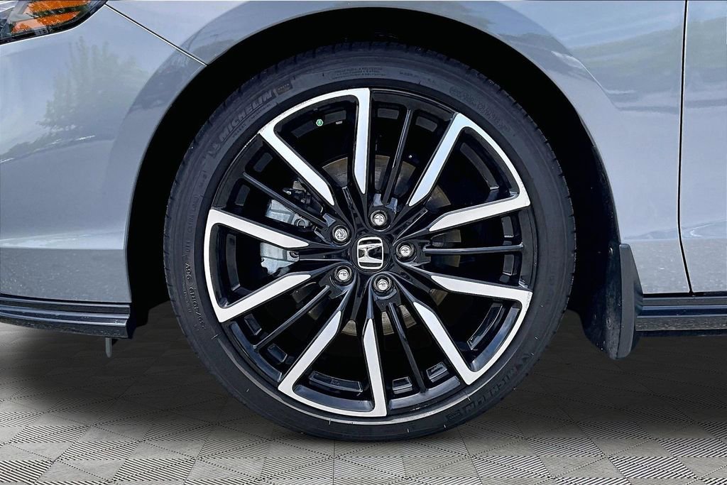 Certified 2025 Honda Accord Touring image 22