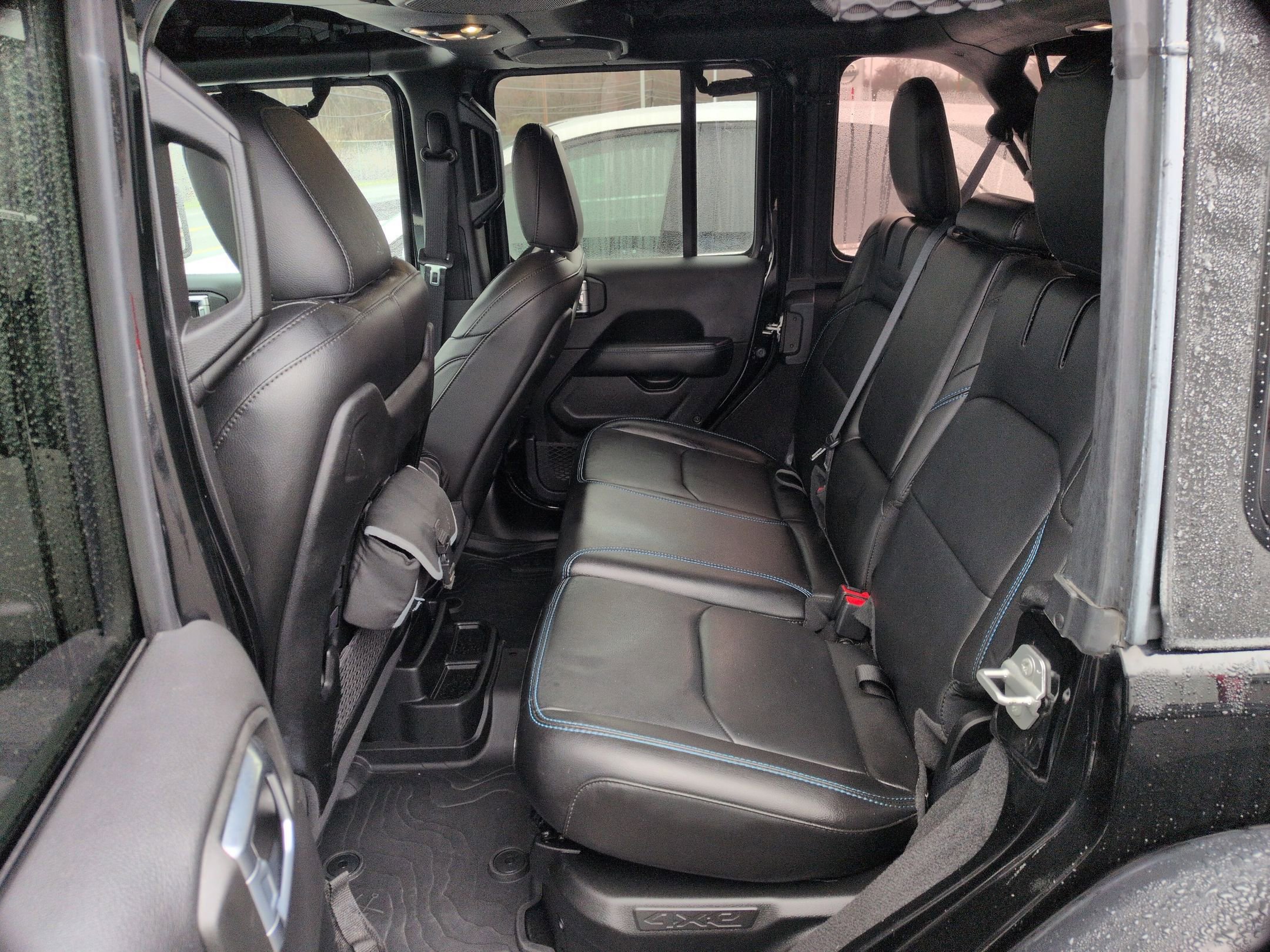 Used 2021 Jeep Wrangler Unlimited Rubicon 4xe w/ Steel Bumper Group image 15