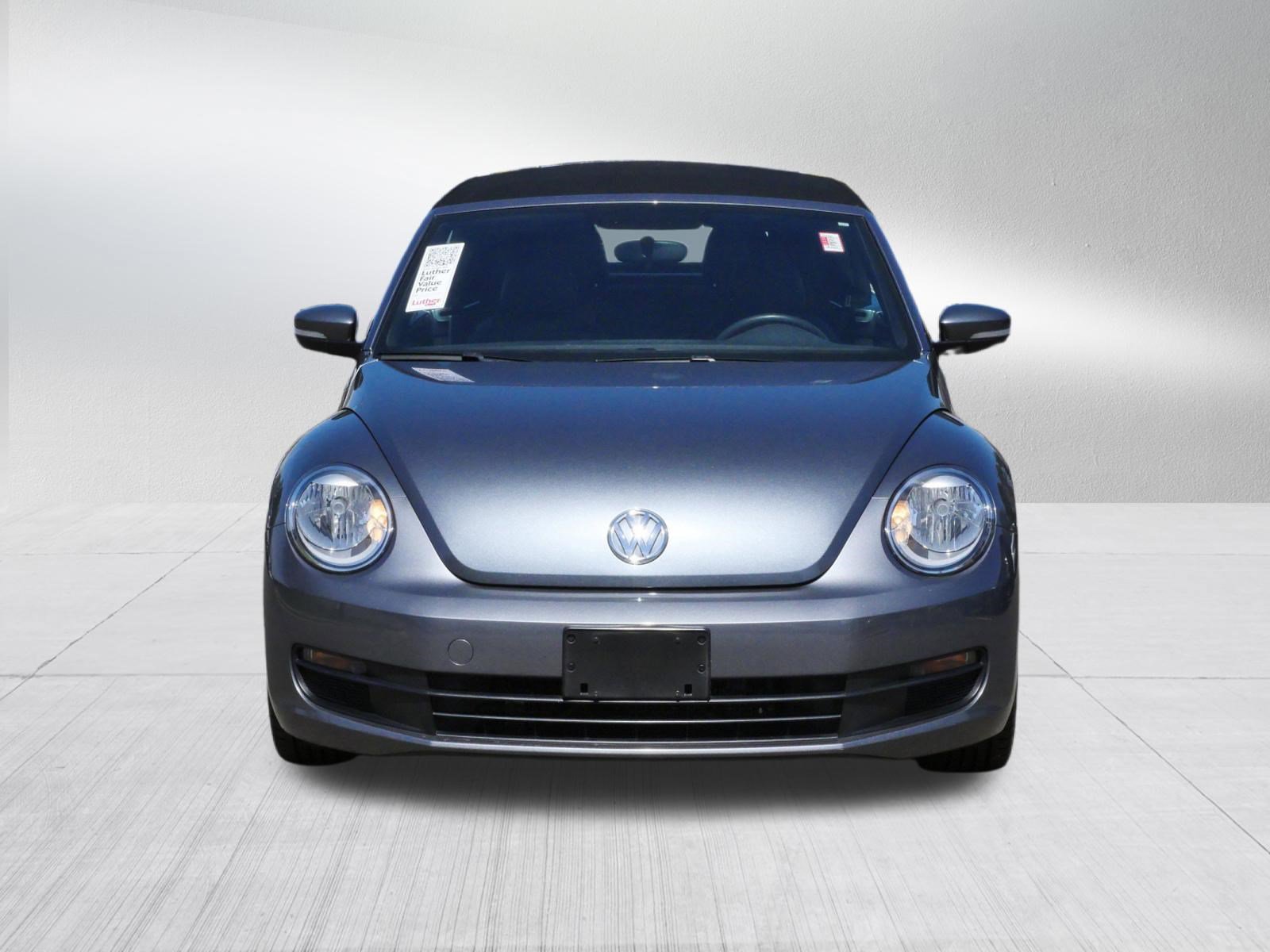 Used 2013 Volkswagen Beetle 2.5 FWD image 2