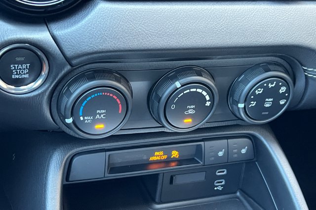 New 2026 MAZDA MX-5 Miata Club w/ Interior Package RWD image 21