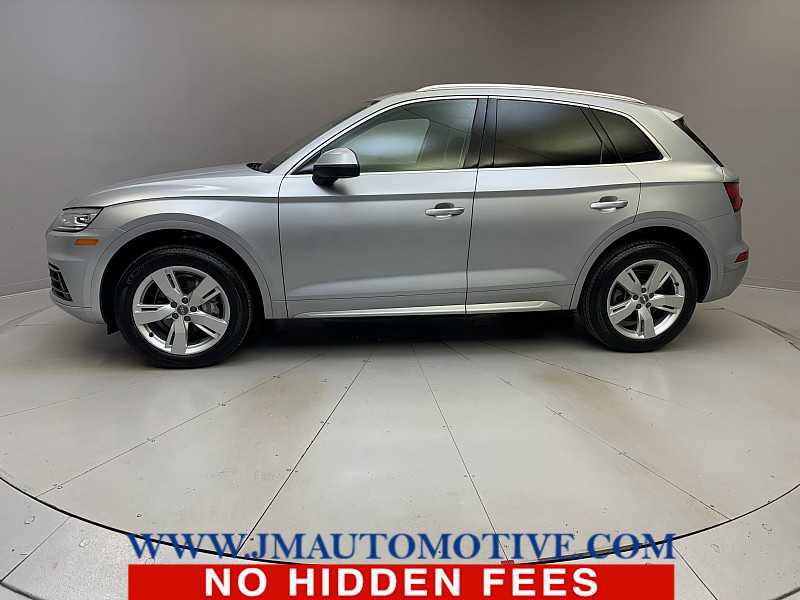 Used 2019 Audi Q5 2.0T Premium w/ Convenience Package AWD/4WD image 2