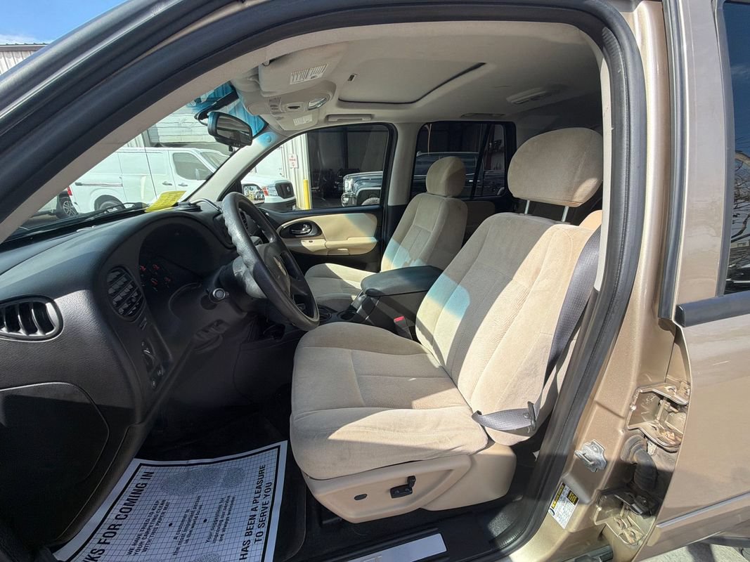 Used 2006 Chevrolet TrailBlazer LS AWD/4WD image 9