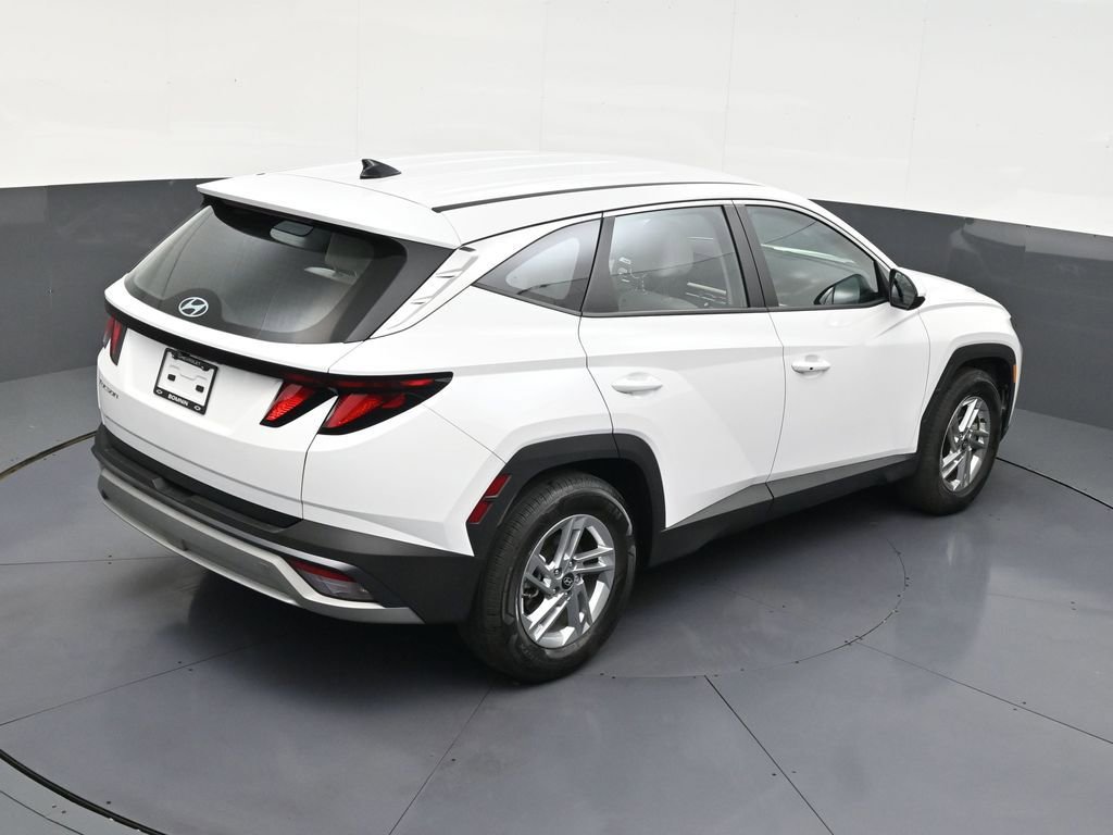 Used 2025 Hyundai Tucson SE image 17