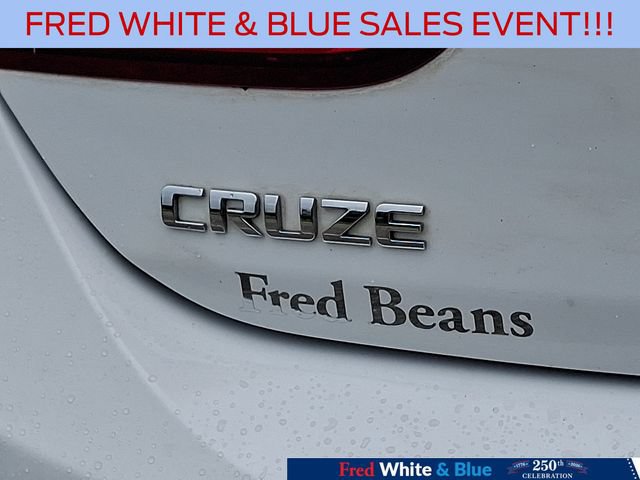 Used 2018 Chevrolet Cruze Premier FWD image 31