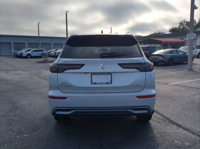New 2026 Mitsubishi Outlander SEL FWD image 7
