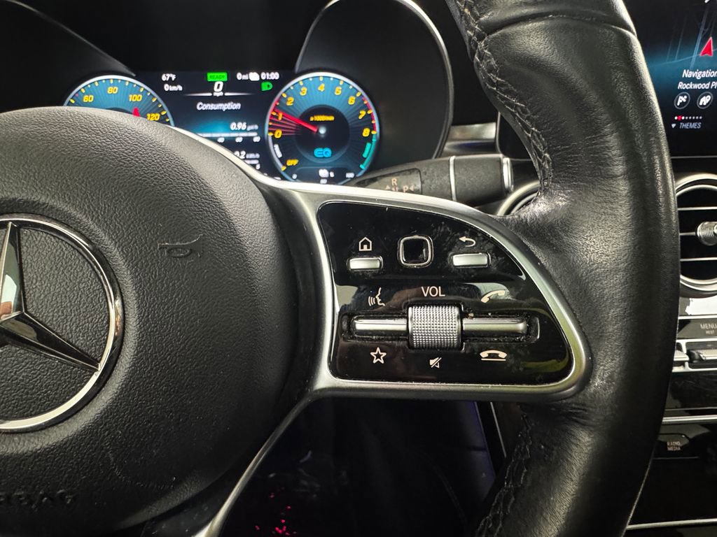 Used 2020 Mercedes-Benz GLC 350e 4MATIC image 28