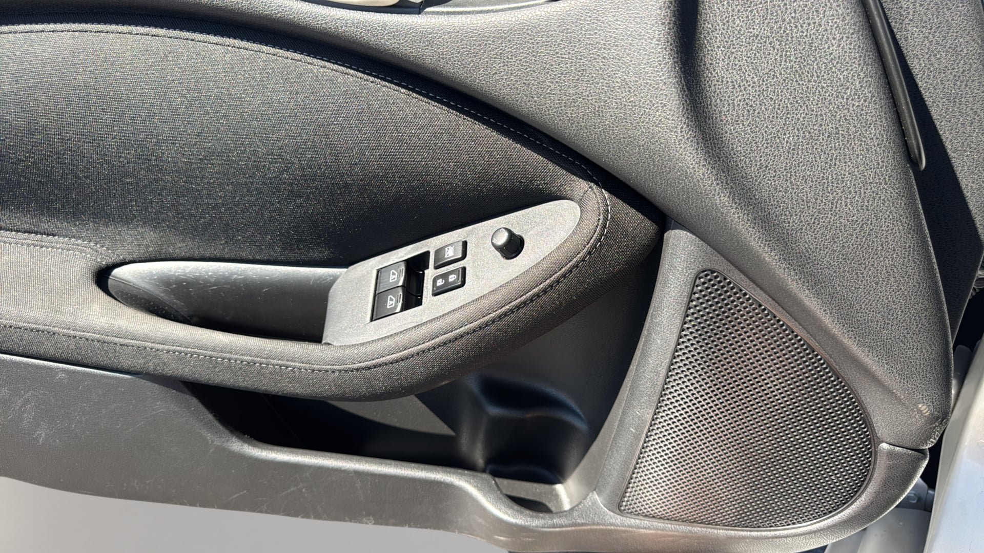 Used 2013 Nissan 370Z Coupe RWD image 19