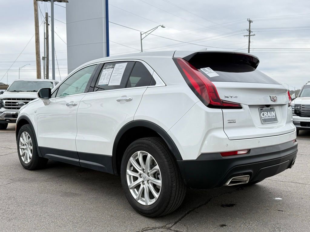 Used 2023 Cadillac XT4 Luxury w/ Cold Weather Package image 5