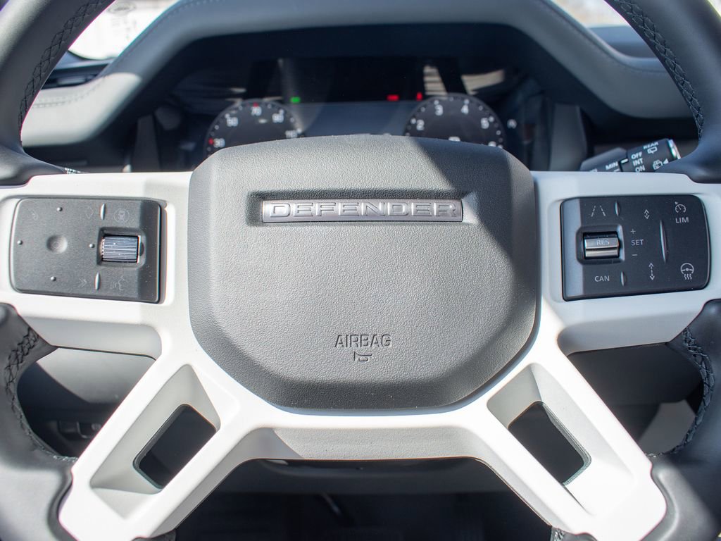 New 2026 Land Rover Defender 110 X-Dynamic SE image 14